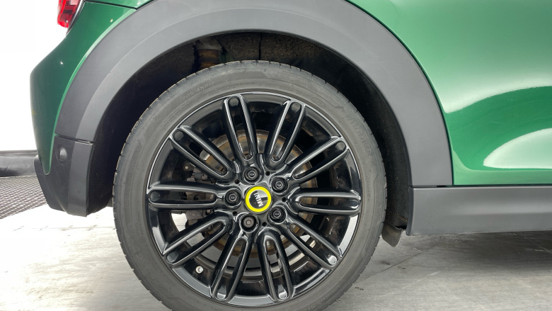 MINI Hatchback 135kW Cooper S Level 2 33kWh 3dr Auto Electric Hatchback